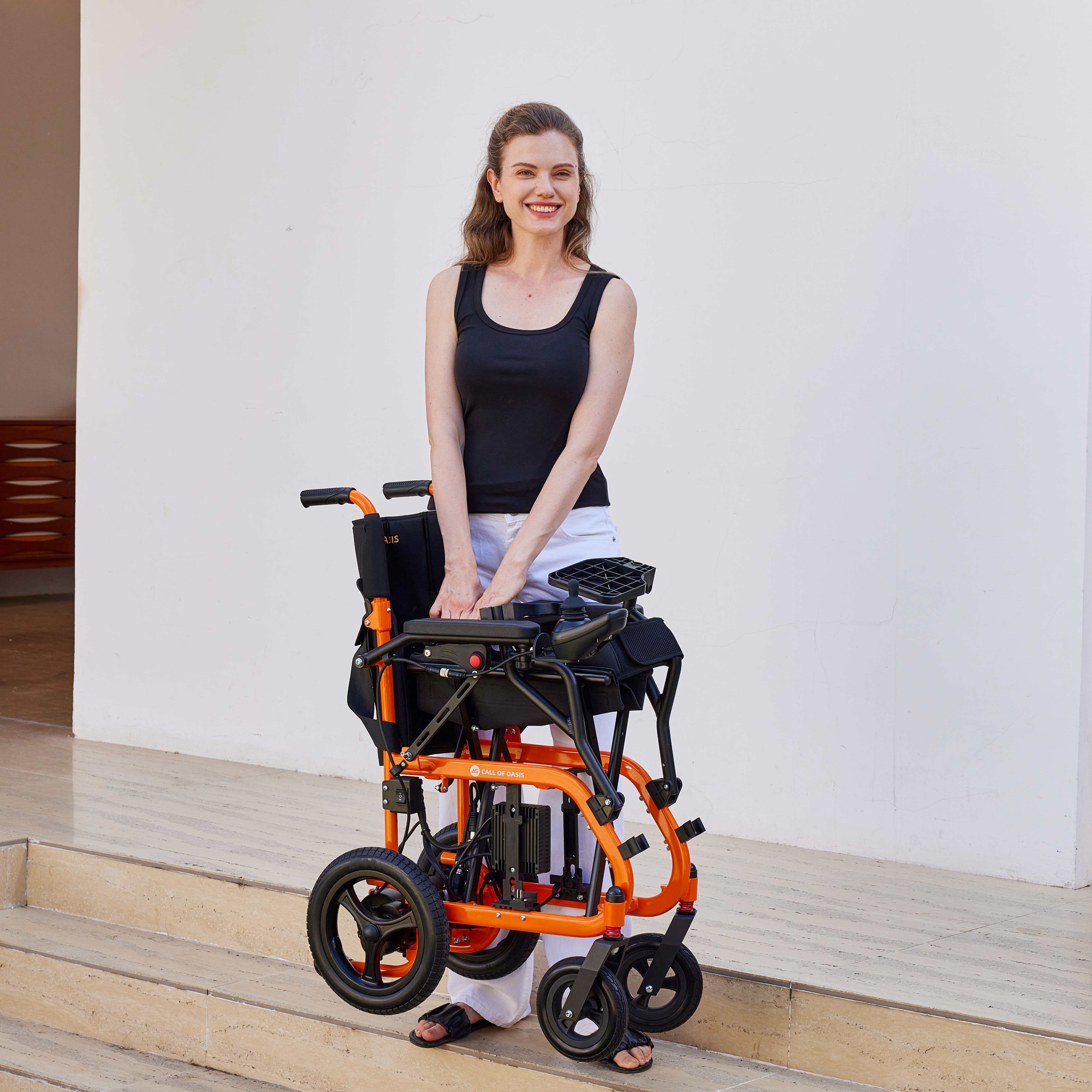 Why 16,3kg Can Carry So Much Freedom: The Case for Lightweight Foldable Power Chairs